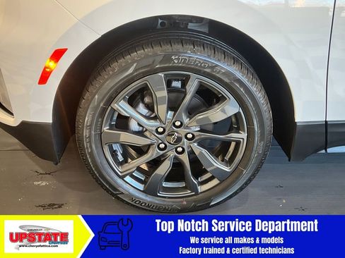 Used 2024 Chevrolet Equinox RS image 5