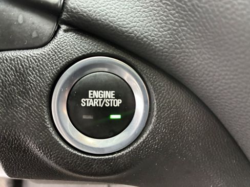 Used 2024 Chevrolet Equinox LT AWD/4WD image 32