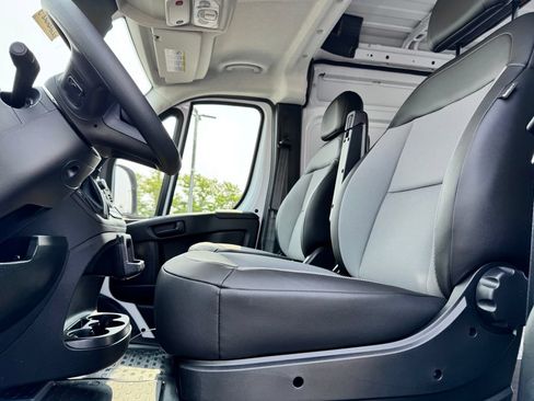 New 2026 RAM ProMaster 3500 w/ Storage Group FWD image 15