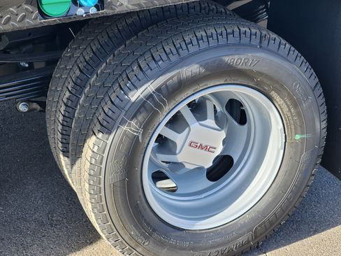 New 2026 GMC Sierra 3500 Pro w/ Convenience Package image 20