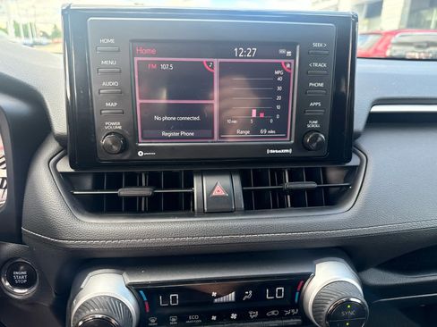 Used 2022 Toyota RAV4 XLE w/ Convenience Package AWD/4WD image 17