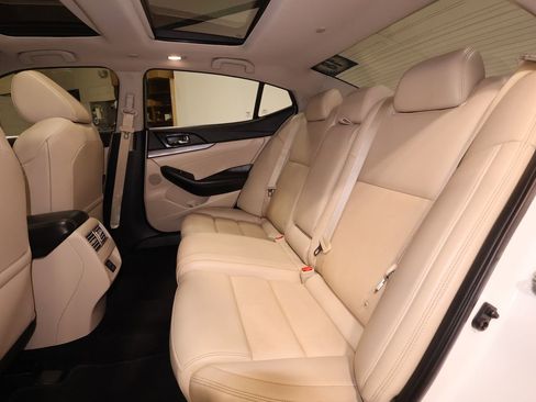 Used 2018 Nissan Maxima 3.5 SL image 23