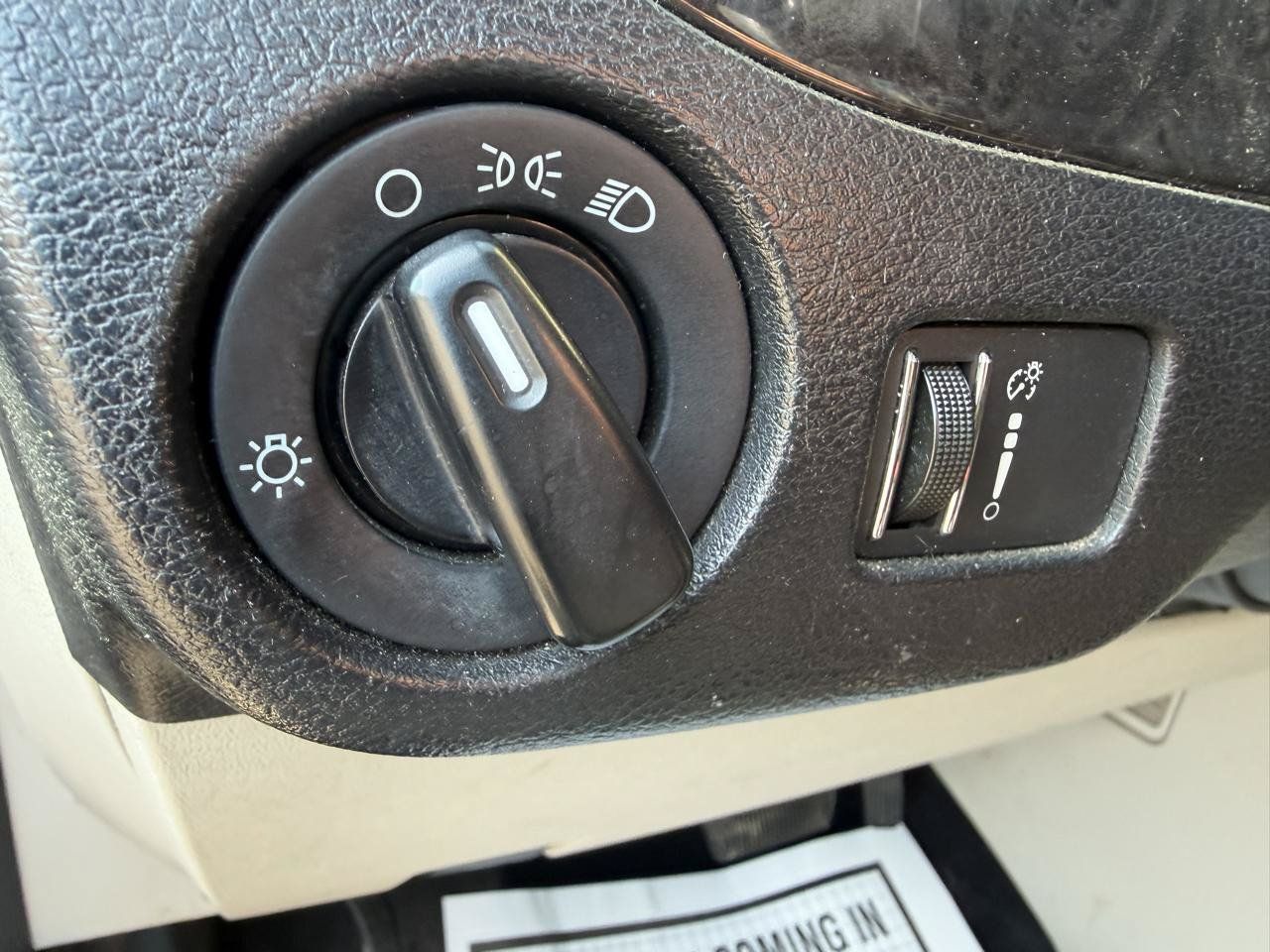 Used 2013 Dodge Grand Caravan SXT FWD image 16