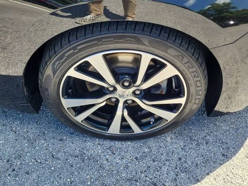 Used 2018 Nissan Maxima Platinum FWD image 7