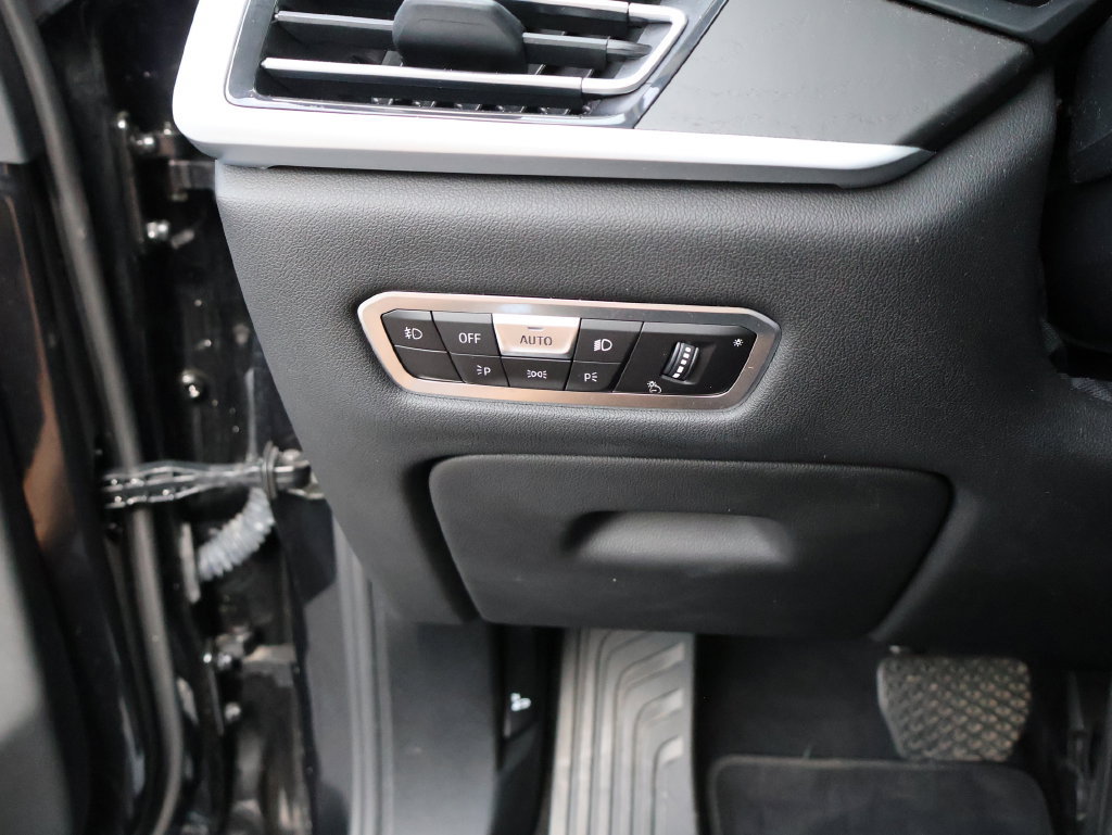 Used 2022 BMW X7 xDrive40i AWD/4WD image 30
