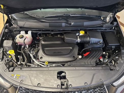 Used 2023 Chrysler Pacifica Touring-L FWD image 47