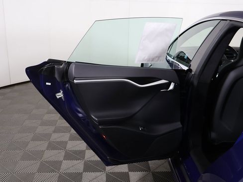 Used 2016 Tesla Model S 90D image 23