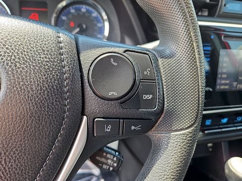 Used 2019 Toyota Corolla LE FWD image 22