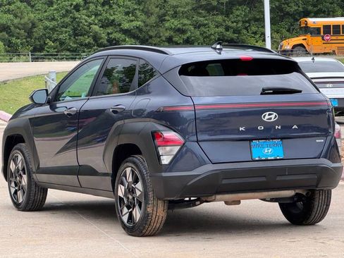 Certified 2025 Hyundai Kona SEL AWD/4WD image 12
