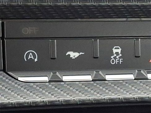 Used 2025 Ford Mustang Premium image 21