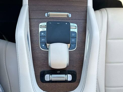 Used 2020 Mercedes-Benz GLS 450 4MATIC image 32