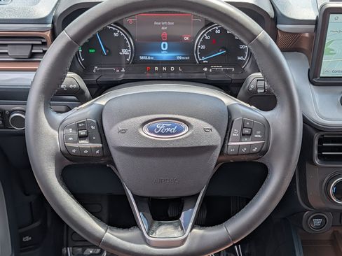 Used 2023 Ford Maverick Lariat w/ Lariat Luxury Package FWD image 14
