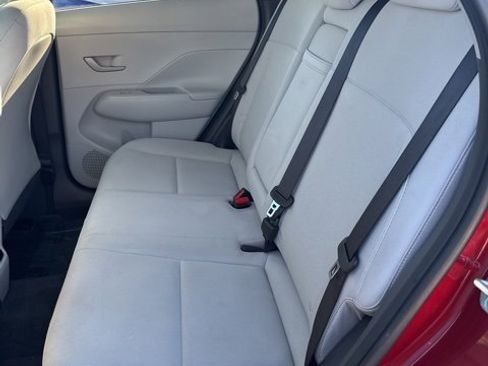 Used 2025 Hyundai Kona SEL image 16