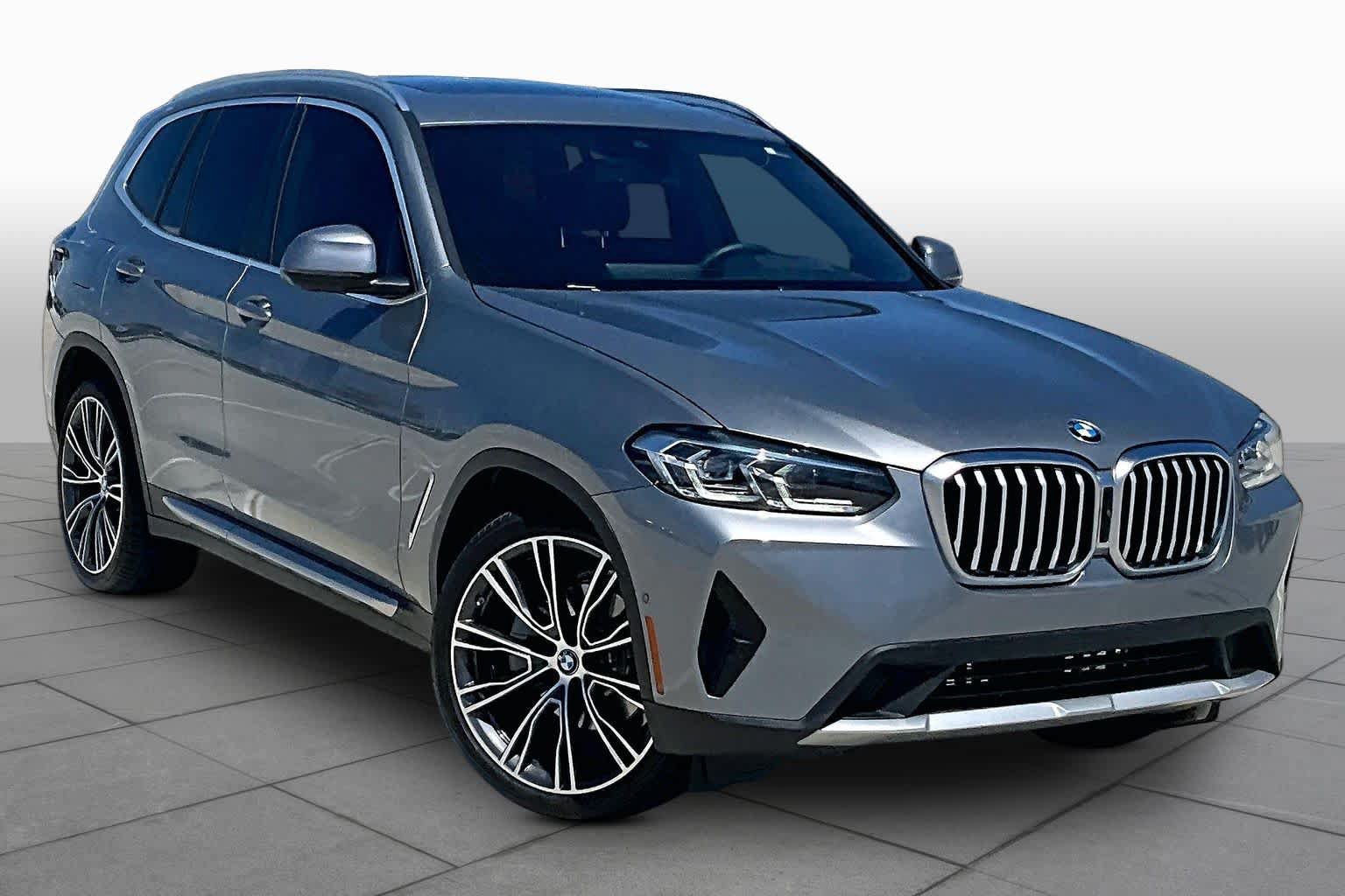 Used 2024 BMW X3 sDrive30i w/ Convenience Package RWD image 2