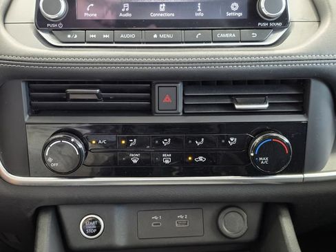 Used 2023 Nissan Rogue S FWD image 17
