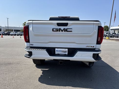 Used 2021 GMC Sierra 2500 AT4 w/ AT4 Premium Plus Package image 9