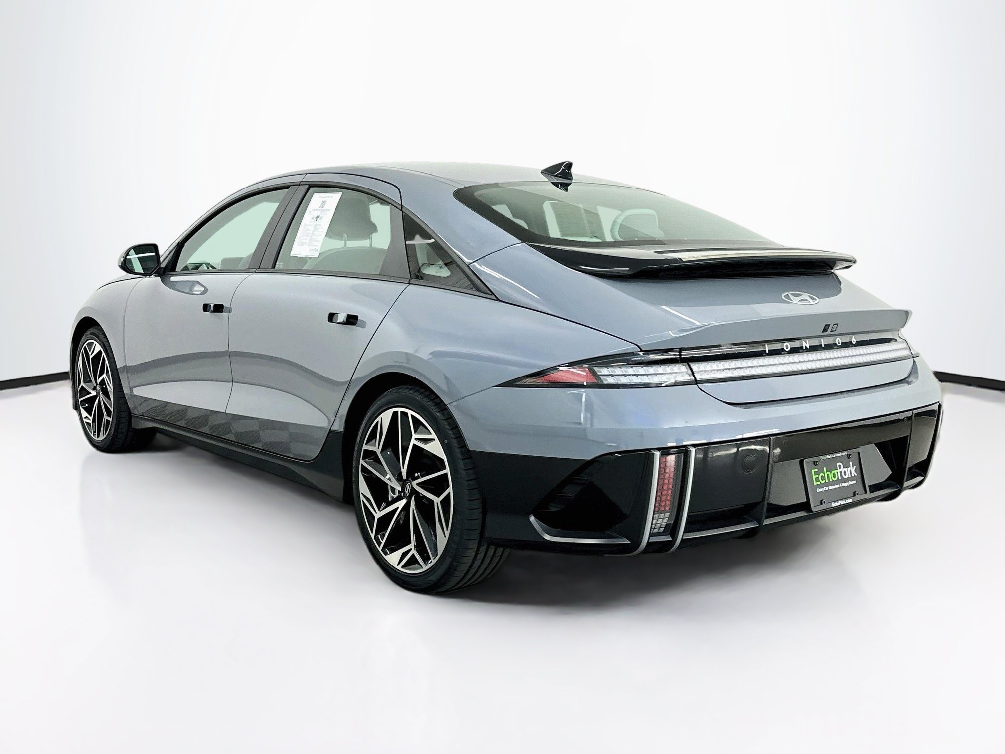 Used 2023 Hyundai Ioniq 6 SEL AWD/4WD image 5