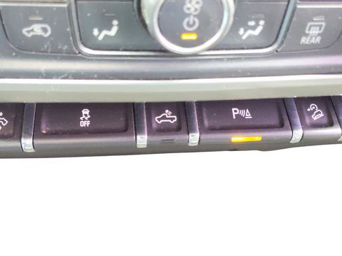 Used 2017 Chevrolet Silverado 1500 LT w/ All Star Edition image 27