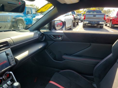 Used 2024 Subaru BRZ Limited w/ Popular Package 2 image 13