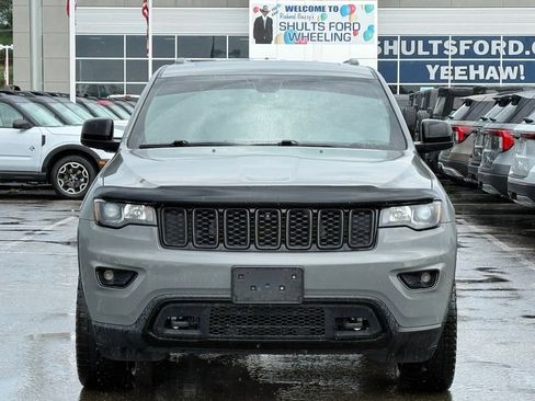 Used 2020 Jeep Grand Cherokee Laredo AWD/4WD image 26