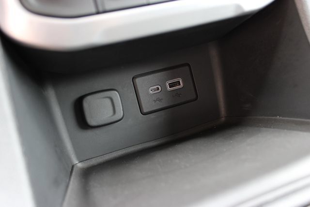 Used 2021 GMC Acadia SLE w/ Driver Convenience Package AWD/4WD image 23
