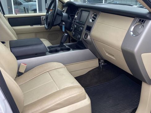 Used 2015 Ford Expedition EL XLT w/ Equipment Group 202A image 2