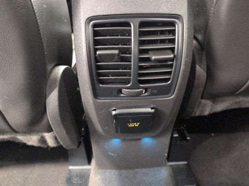Used 2017 Ford Escape Titanium AWD/4WD image 23