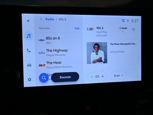 Used 2025 Toyota RAV4 XLE Premium image 31