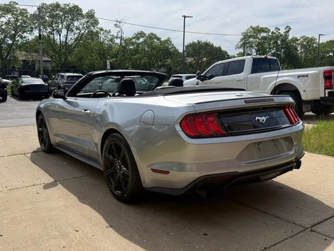 Used 2020 Ford Mustang Premium RWD image 5