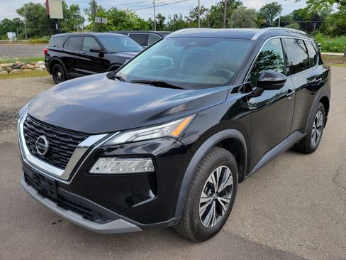 Used 2021 Nissan Rogue SV AWD/4WD image 1