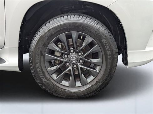 Used 2020 Lexus GX 460 Premium image 11