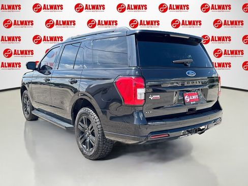 Used 2022 Ford Expedition XLT RWD image 8