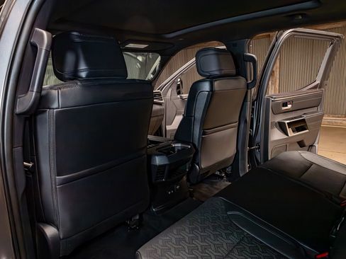 Used 2025 Toyota Tundra Limited image 22