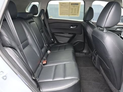 Used 2023 Nissan Rogue SL FWD image 31
