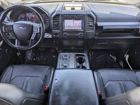 Used 2019 Ford Expedition Limited w/ Equipment Group 301A AWD/4WD image 17