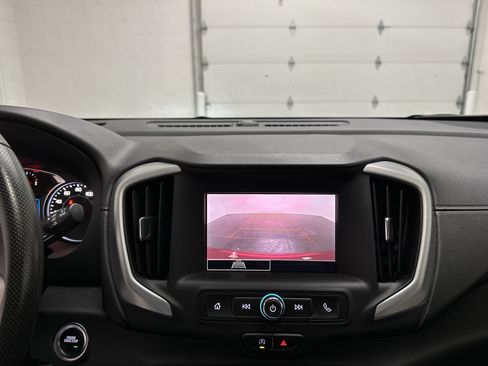 Used 2024 GMC Terrain SLE w/ Elevation Edition AWD/4WD image 30