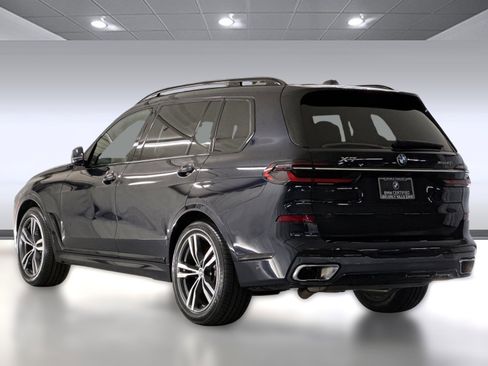 Certified 2024 BMW X7 xDrive40i w/ Executive Package image 3