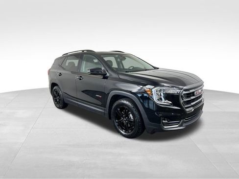 Used 2023 GMC Terrain AT4 w/ Infotainment Package II image 8
