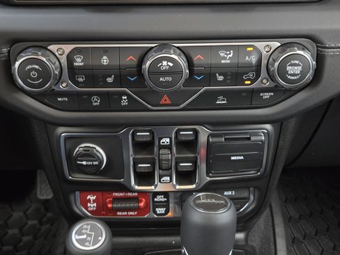 New 2026 Jeep Gladiator Rubicon AWD/4WD image 15