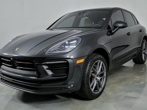 Used 2026 Porsche Macan AWD/4WD image 5
