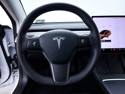 Used 2021 Tesla Model 3 Standard Range Plus RWD image 25