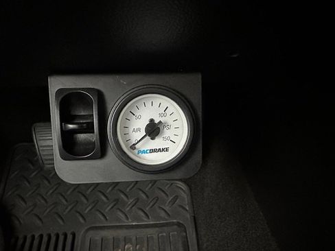 Used 2015 Chevrolet Silverado 2500 LTZ w/ LTZ Plus Package image 37