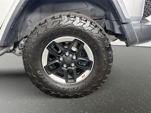 Used 2018 Jeep Wrangler Unlimited Rubicon AWD/4WD image 31