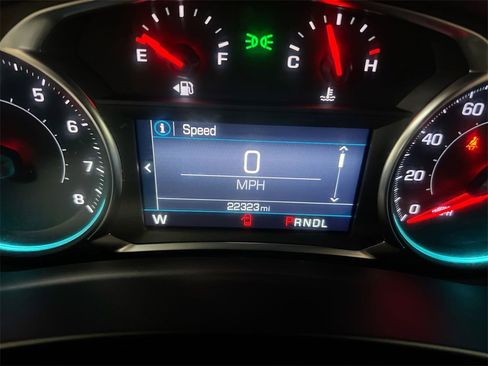 Used 2023 Chevrolet Equinox LS w/ LS Convenience Package image 12