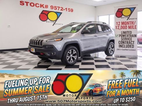 Used 2015 Jeep Cherokee Trailhawk AWD/4WD image 1