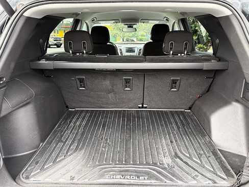 Used 2020 Chevrolet Equinox LT FWD image 11