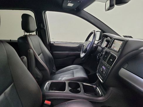 Used 2019 Dodge Grand Caravan GT w/ Safety Sphere Group FWD image 21
