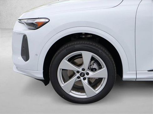 New 2025 Audi Q5 Premium Plus image 10