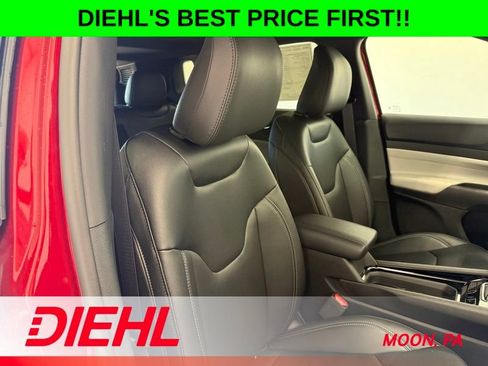 New 2026 Jeep Compass Limited w/ Sun, Sound & Navigation Group AWD/4WD image 14