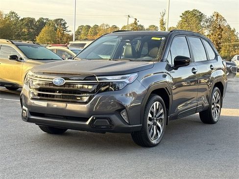 Certified 2025 Subaru Forester Touring w/ Touring Package image 7